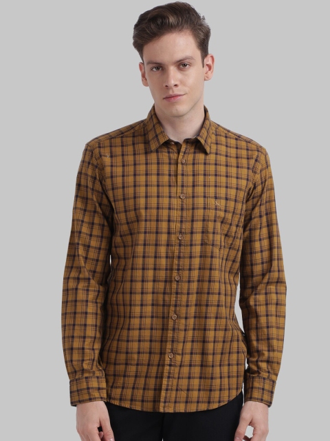 

Parx Men Mustard & Brown Regular Fit Checked Casual Shirt
