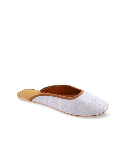 

HUE Women Grey Woven Design Mojaris