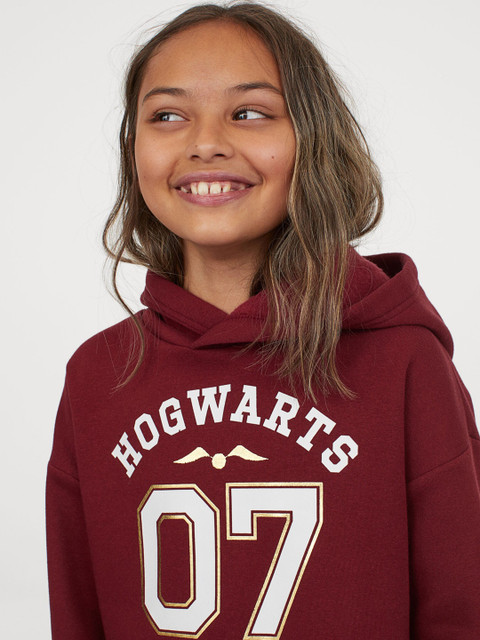 

H&M Girls Maroon Printed Hoodie