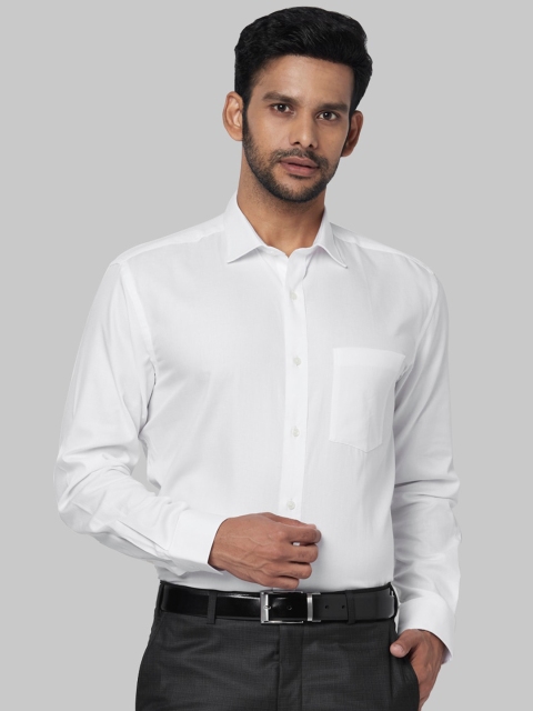 

Park Avenue Men White Regular Fit Solid Casual Shirt
