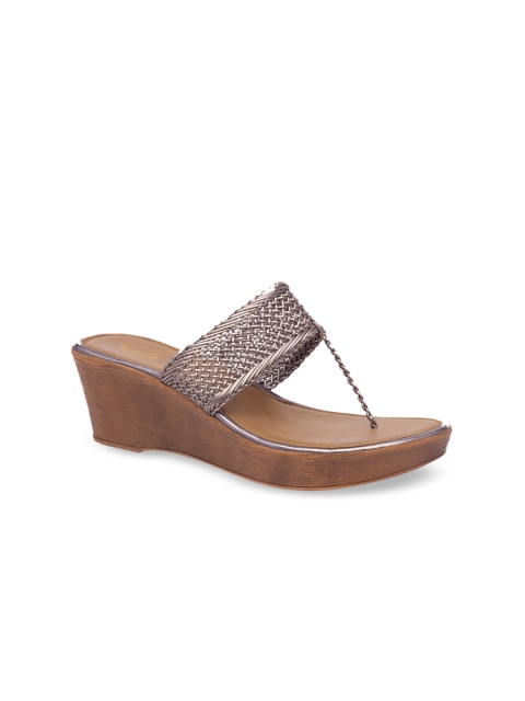 

Inc 5 Women Grey Woven Design Sandals