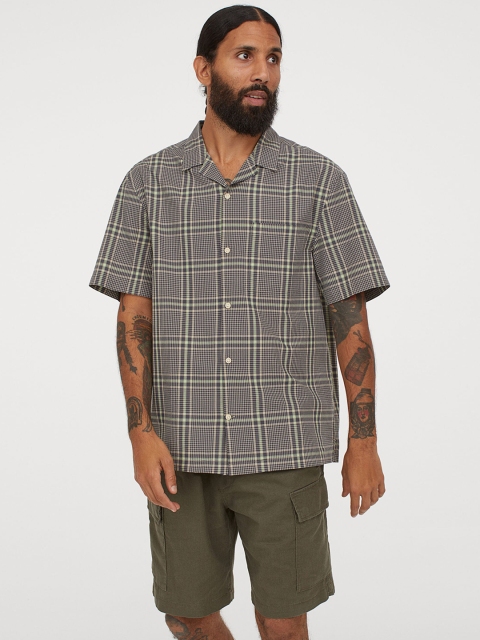 

H&M Men Green Linen-Blend Shorts
