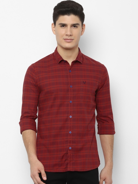 

Solly Jeans Co. Men Maroon & Blue Slim Fit Checked Casual Shirt