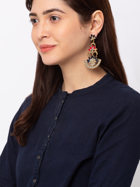 

Globus Gold-Toned & Pink Crescent Shaped Chandbalis