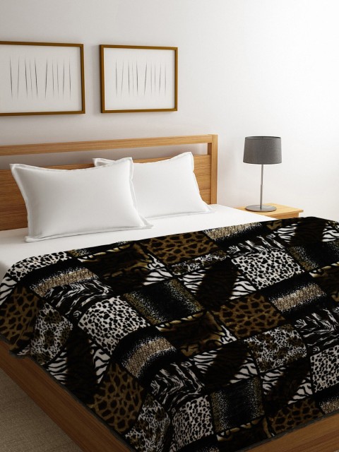 

NEUDIS Black & Olive Green Animal Print Heavy Winter 800 GSM Double Bed Blanket