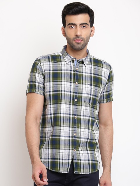 

Pepe Jeans Men Olive Green & White Regular Fit Checked Casual Shirt