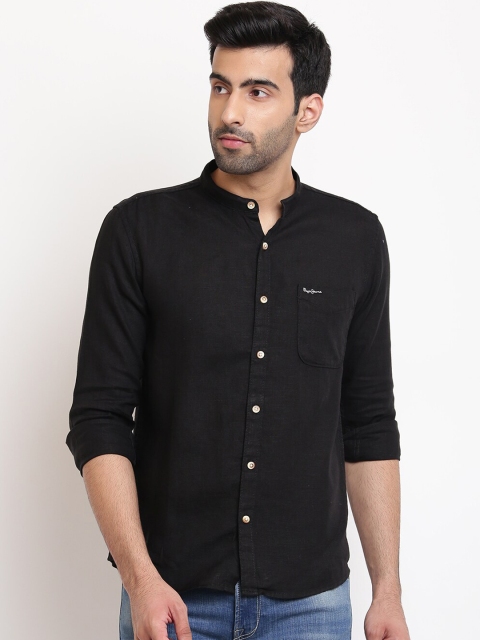 

Pepe Jeans Men Black Regular Fit Solid Casual Shirt