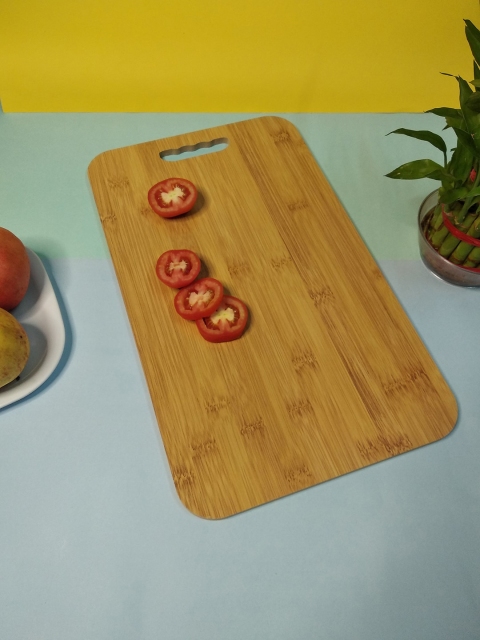 

CRAYTON Brown Solid Classic Top Handle Wooden Chopping Board