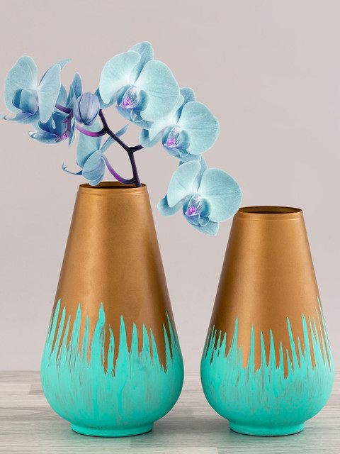 

Aapno Rajasthan Set of 2 Gold-Toned & Sea Green Colourblocked Platina Finish Iron Flower Vases