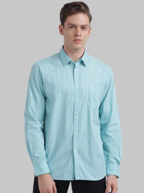 

Parx Men Sea Green Slim Fit Checked Casual Shirt