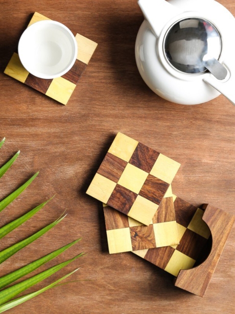 

Unravel India Set of 6 Brown Checked Coasters With Wooden Stand
