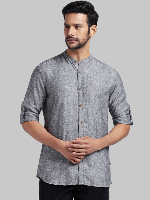 

Parx Men Black Slim Fit Solid Casual Shirt