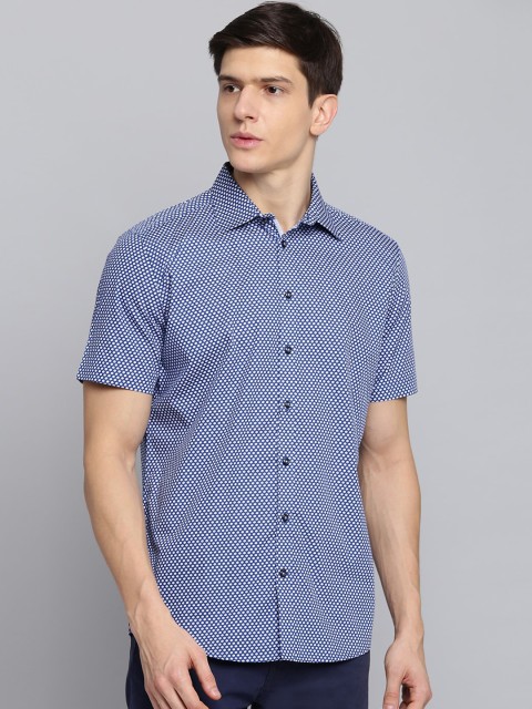 

Bruun & Stengade Men Blue Regular Fit Printed Casual Shirt