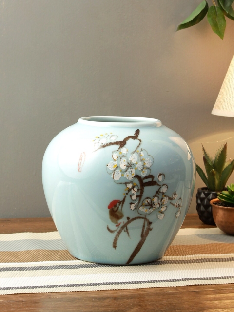 

TAYHAA Blue & White Floral Printed Hand Painted Flower Vase