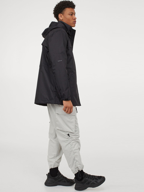 

Water-repellent parka, Black