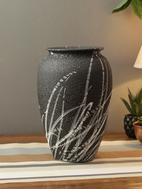 

TAYHAA Charcoal Grey & White Printed Hand Painted Ceramic Flower Vase