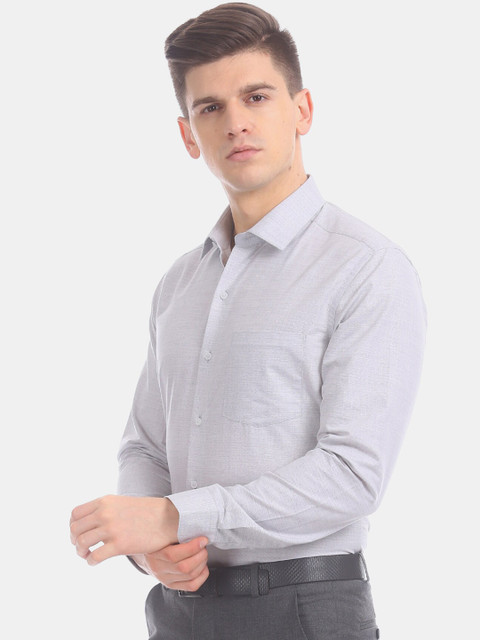 

Arrow Men Grey Slim Fit Solid Formal Shirt