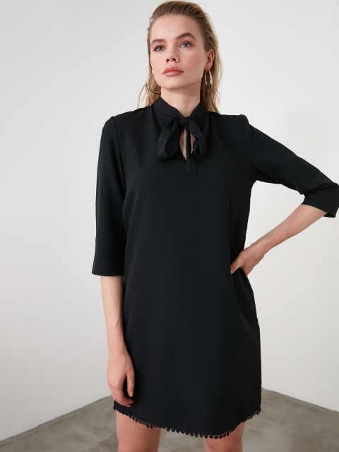 

TRENDYOL COLLECTION Women Black Solid Sheath Dress