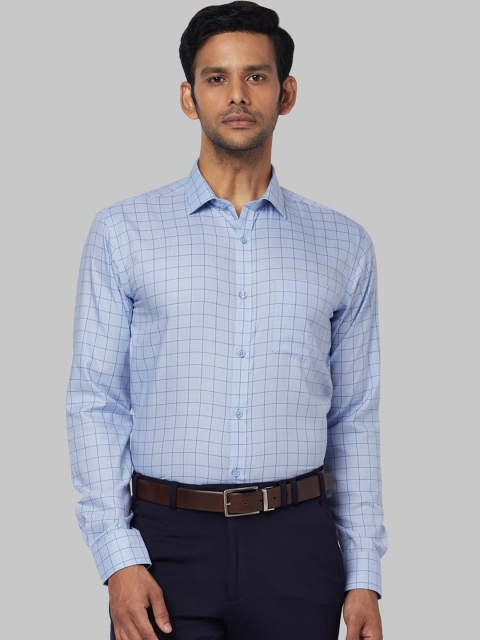 

Park Avenue Men Blue Slim Fit Checked Cotton Formal Shirt