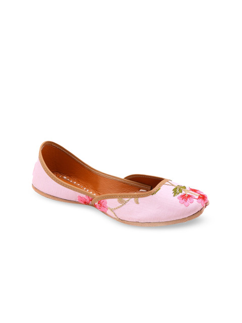 

HUE Women Pink Woven Design Mojaris