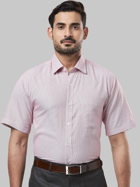

Raymond Men Red & Pink Regular Fit Printed Formal Shirt