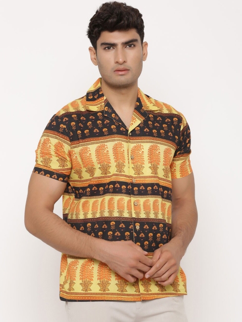 

Tistabene Men Yellow & Orange Regular Fit Printed Casual Shirt