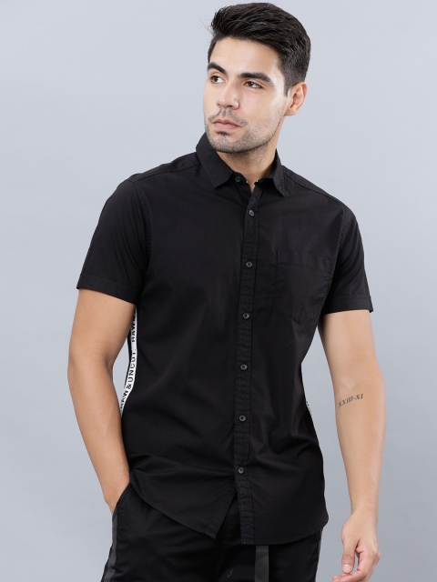 

Ecko Unltd Men Black Slim Fit Solid Casual Shirt
