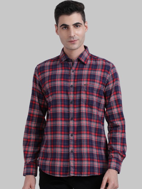 

Parx Men Red & Navy Blue Regular Fit Checked Casual Shirt