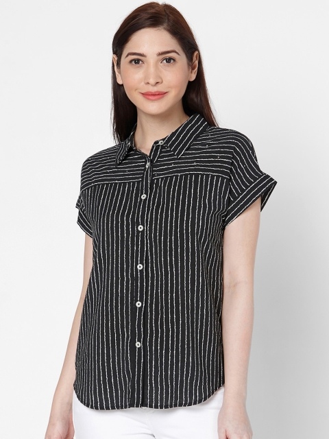 

Deal Jeans Women Black & White Regular Fit Striped Casual Shirt