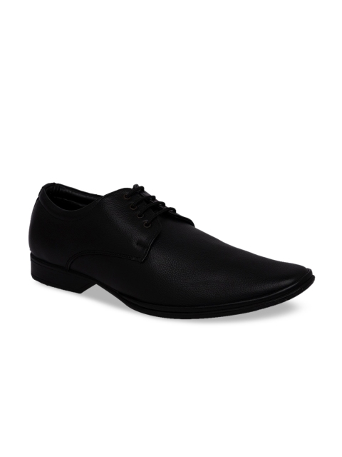 

Regal Men Black Textured Leather Formal Derbys