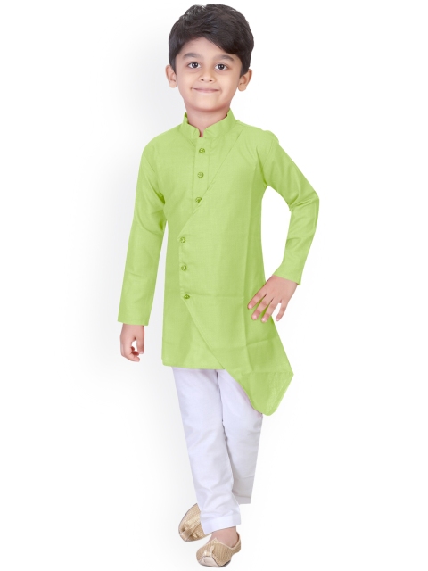 

Kidotsav Boys Green & White Solid Kurta with Pyjamas
