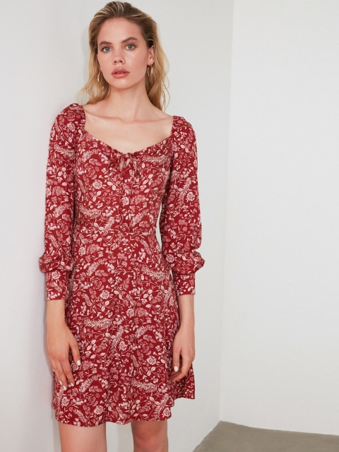 

TRENDYOL COLLECTION Women Red & Beige Printed Fit and Flare Dress