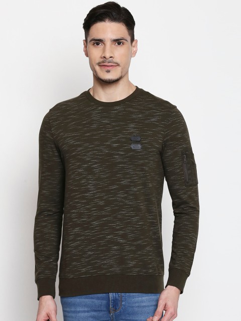 

Mufti Men Olive Green Solid Round Neck T-shirt