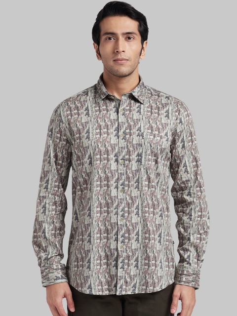 

Parx Men Beige & Blue Regular Fit Printed Casual Shirt