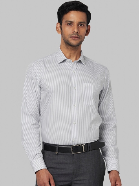

Park Avenue Men Grey & White Regular Fit Striped Formal Shirt