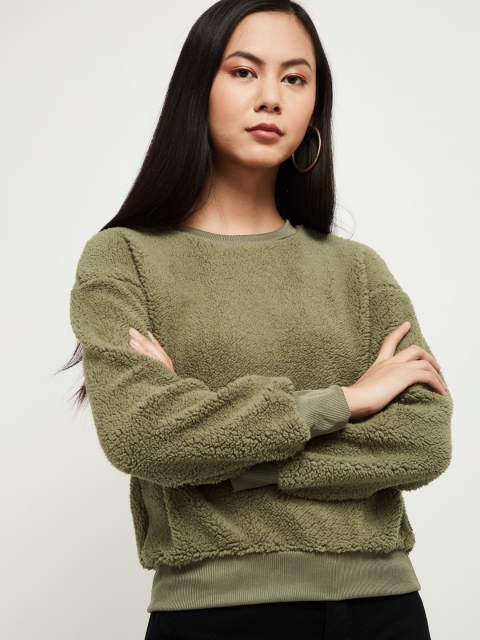 

max Women Olive-Green Solid Pullover Sweater