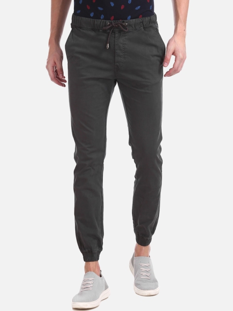 

Cherokee Men Charcoal Slim Fit Solid Joggers