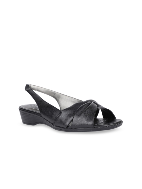 

Naturalizer Women Black Solid Sandals