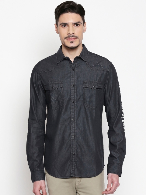 

Mufti Men Charcoal Grey Slim Fit Solid Casual Shirt