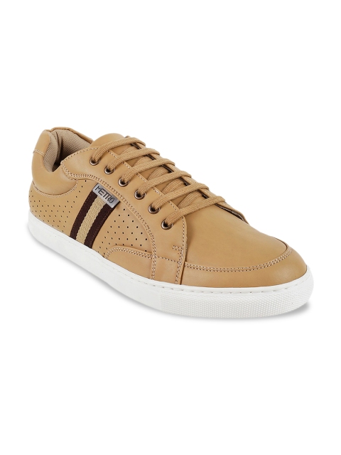 

Metro Men Beige Sneakers