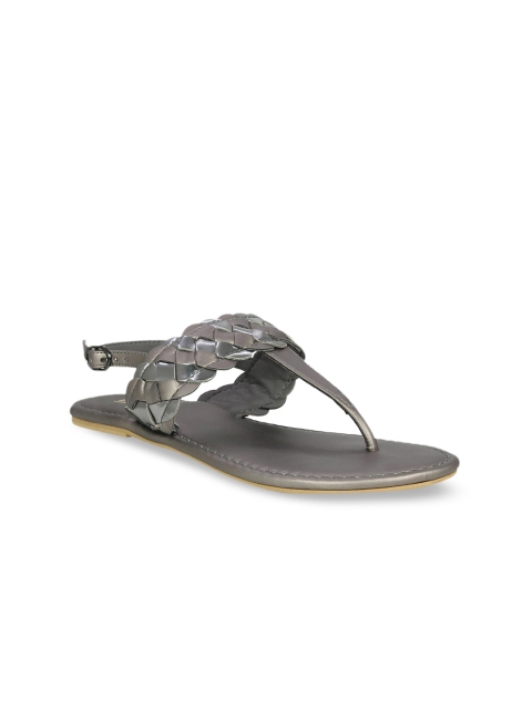 

Inc 5 Women Grey Textured T-Strap Flats