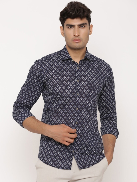 

Tistabene Men Navy Blue & Grey Regular Fit Printed Casual Shirt