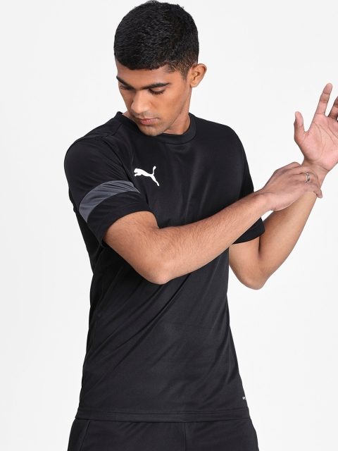

Puma Men Black Solid V-Neck ftblPLAY T-shirt