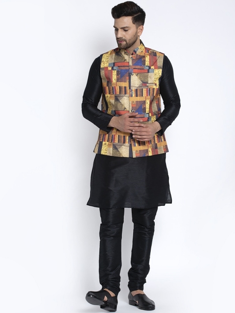 

Benstoke Men Black Solid Kurta with Pyjamas & Nehru Jacket