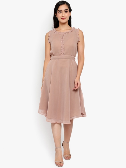 

yelloe Women Peach-Coloured Solid Fit and Flare Dress