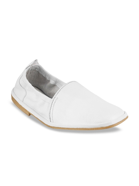 

Metro Men White Solid Espadrilles