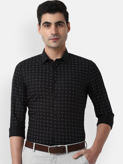 

Louis Philippe Sport Men Black & Off-White Slim Fit Printed Formal Shirt