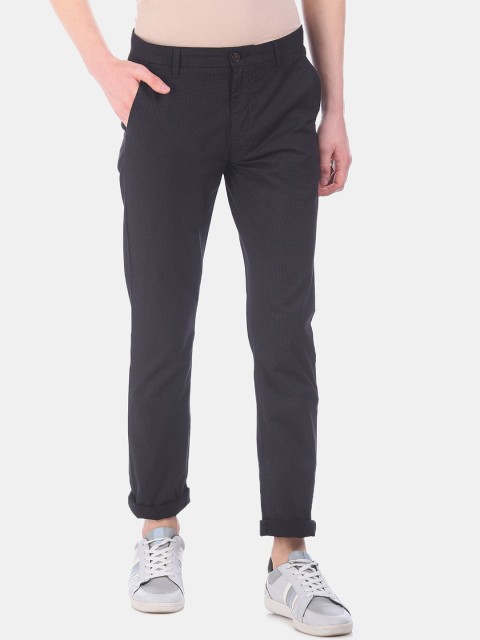 

Arrow Sport Men Black Regular Fit Printed Chinos