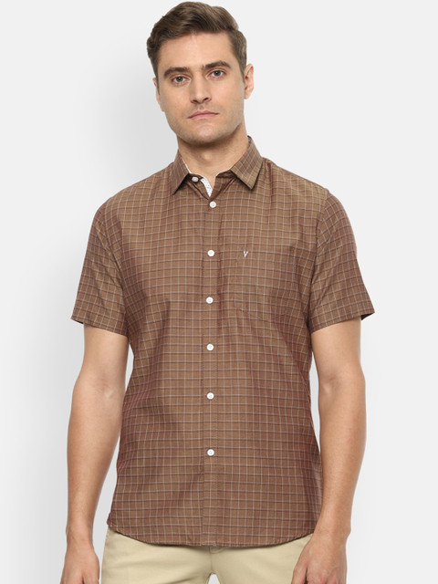 

Van Heusen Sport Men Brown Slim Fit Checked Casual Shirt