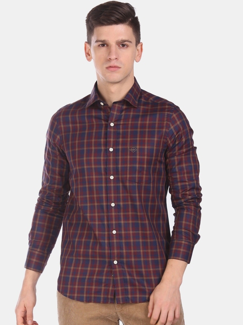

Arrow Men Brown & Navy Blue Regular Fit Checked Casual Shirt